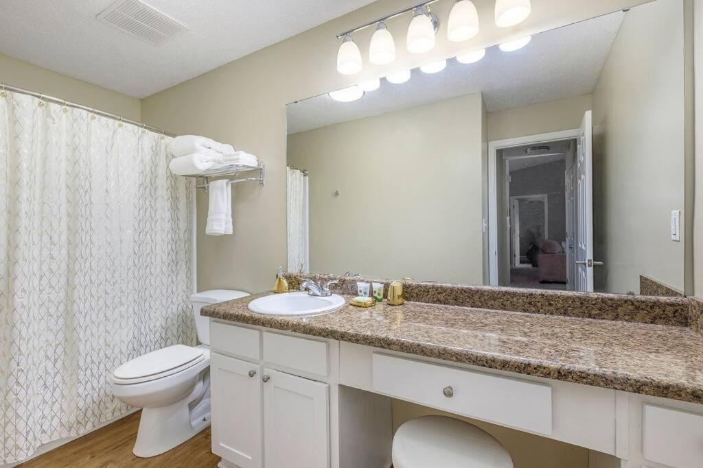 שרלוט Charming Apartment With Wi-Fi מראה חיצוני תמונה